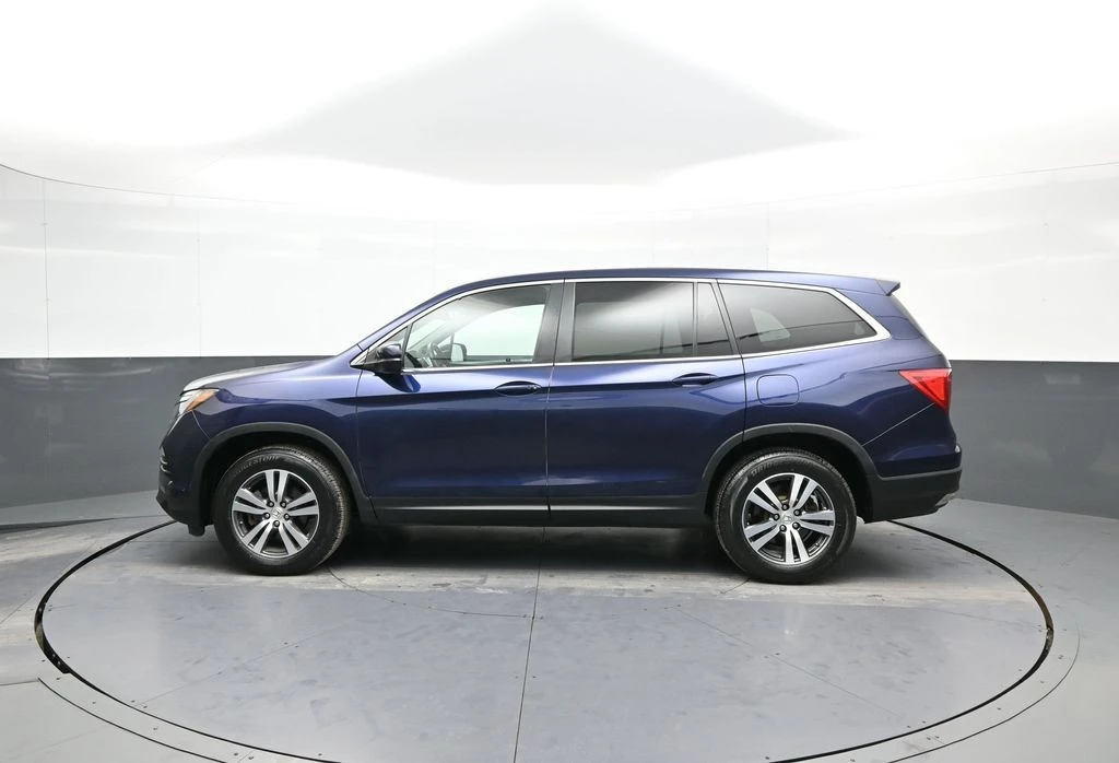 2017 Honda Pilot 3rd Gen - Image 9 of 12