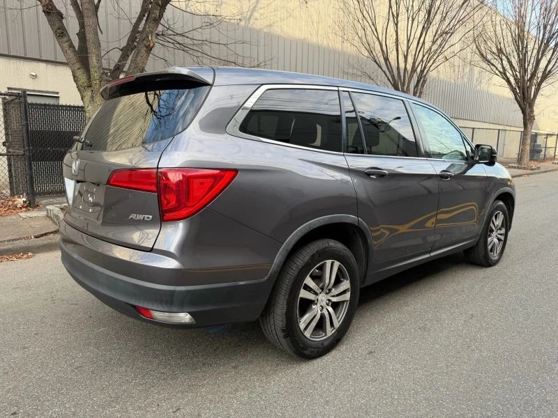 2017 Honda Pilot 3rd Gen - Image 7 of 12