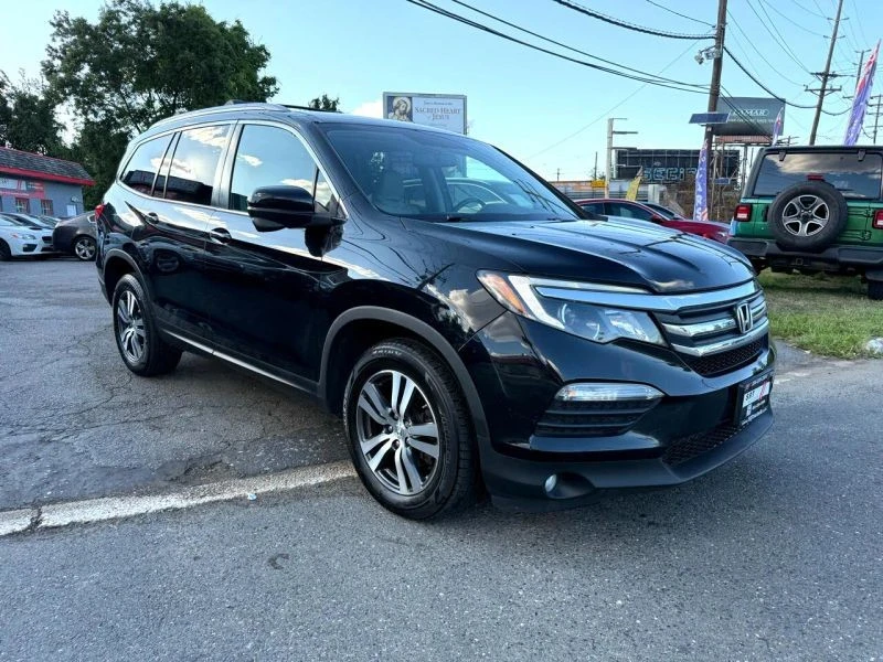 2017 Honda Pilot 3rd Gen - Image 3 of 12
