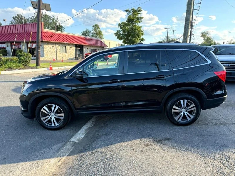 2017 Honda Pilot 3rd Gen - Image 5 of 12