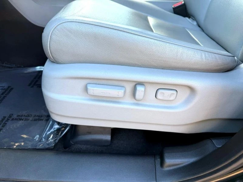2017 Honda Pilot 3rd Gen - Image 10 of 12