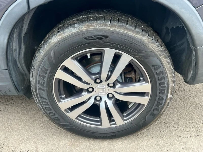 2017 Honda Pilot 3rd Gen - Image 11 of 12