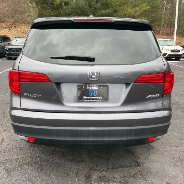 2017 Honda Pilot 3rd Gen - Image 4 of 12