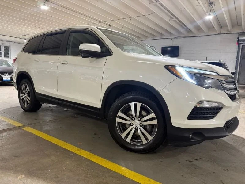 2017 Honda Pilot 3rd Gen - Image 5 of 12
