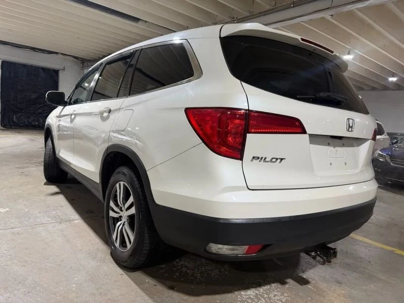 2017 Honda Pilot 3rd Gen - Image 3 of 12