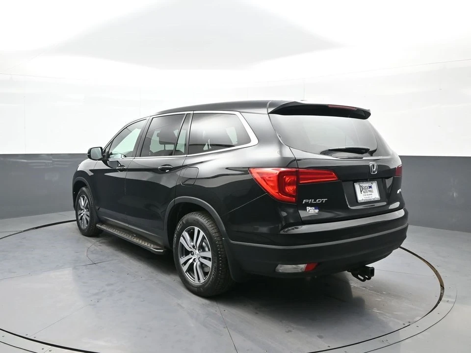 2017 Honda Pilot 3rd Gen - Image 8 of 12