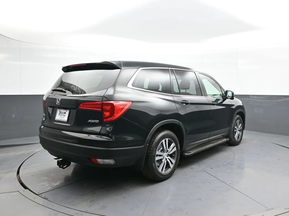 2017 Honda Pilot 3rd Gen - Image 6 of 12