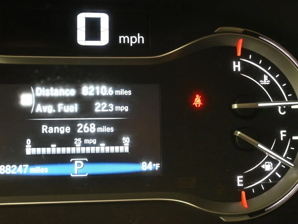 2017 Honda Pilot 3rd Gen - Image 16 of 21