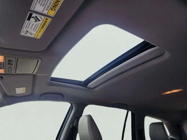 2017 Honda Pilot 3rd Gen - Image 14 of 21