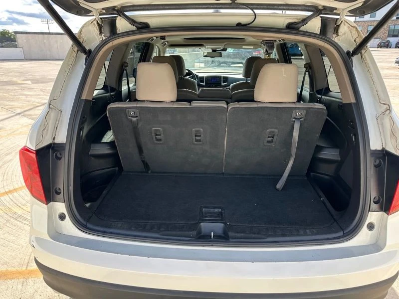 2017 Honda Pilot 3rd Gen - Image 7 of 12