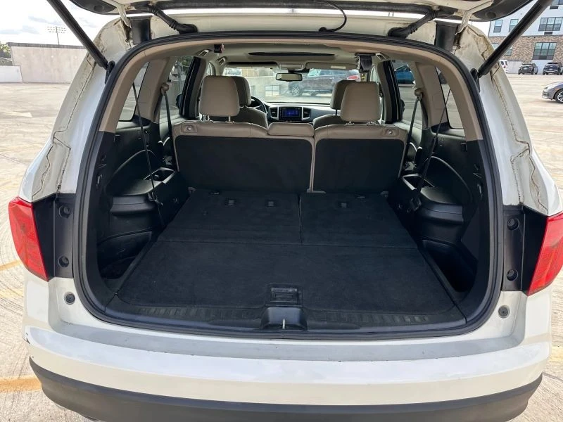 2017 Honda Pilot 3rd Gen - Image 6 of 12