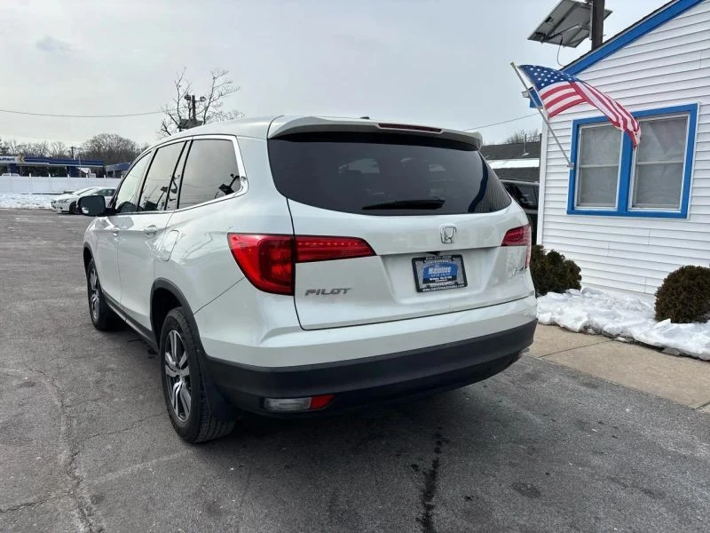 2017 Honda Pilot 3rd Gen - Image 4 of 12
