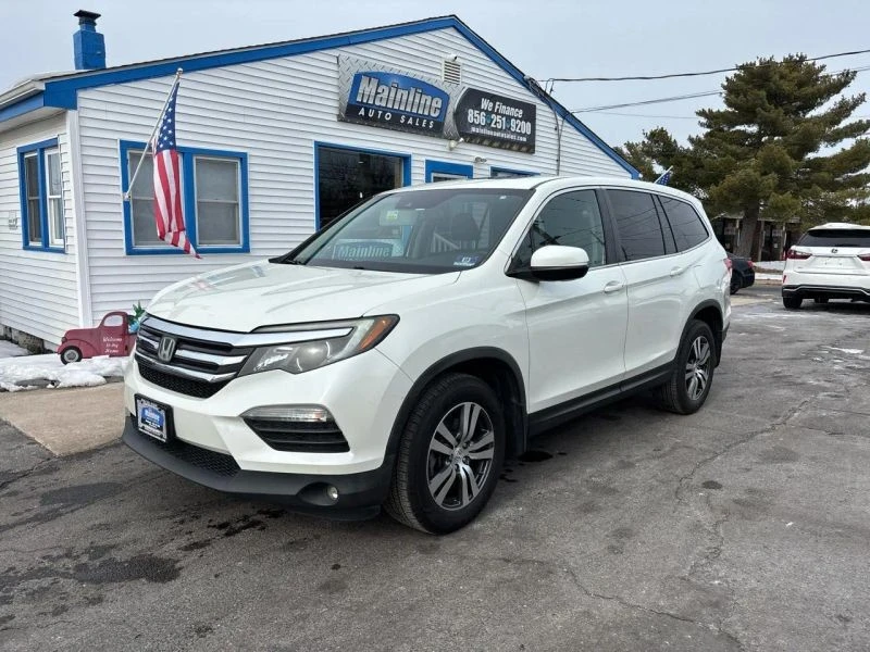 2017 Honda Pilot 3rd Gen - Image 2 of 12