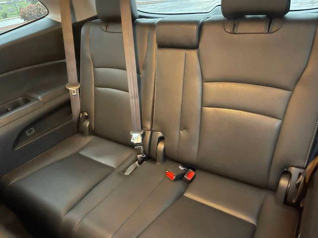2017 Honda Pilot 3rd Gen - Image 7 of 10