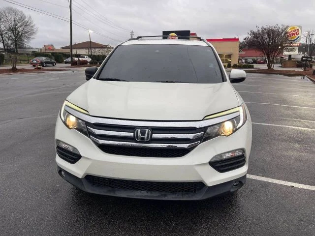 2017 Honda Pilot 3rd Gen - Image 3 of 10