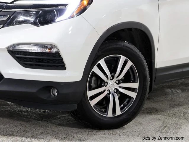 2017 Honda Pilot 3rd Gen - Image 3 of 21