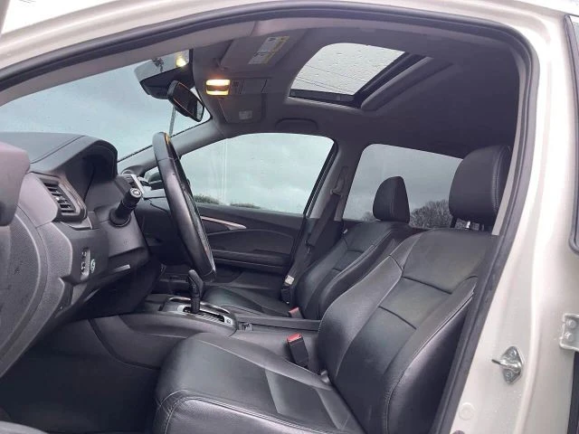 2017 Honda Pilot 3rd Gen - Image 4 of 10
