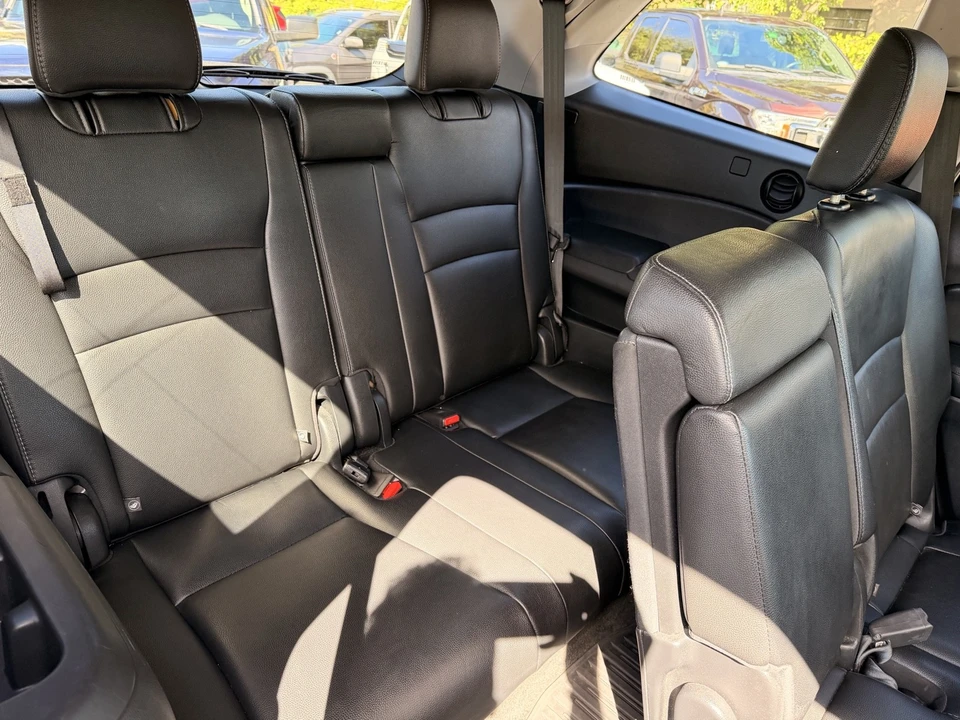 2017 Honda Pilot 3rd Gen - Image 15 of 20