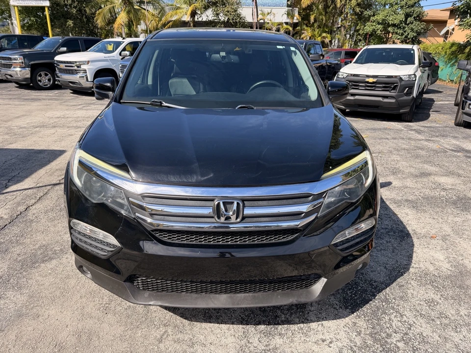 2017 Honda Pilot 3rd Gen - Image 3 of 20
