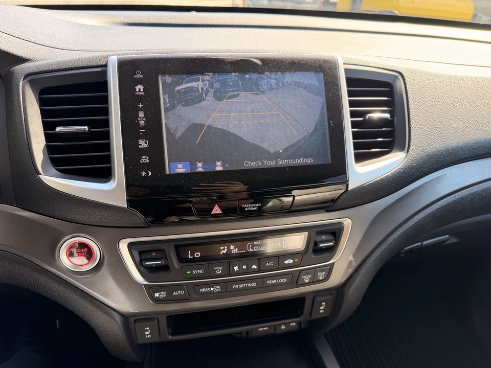 2017 Honda Pilot 3rd Gen - Image 11 of 20
