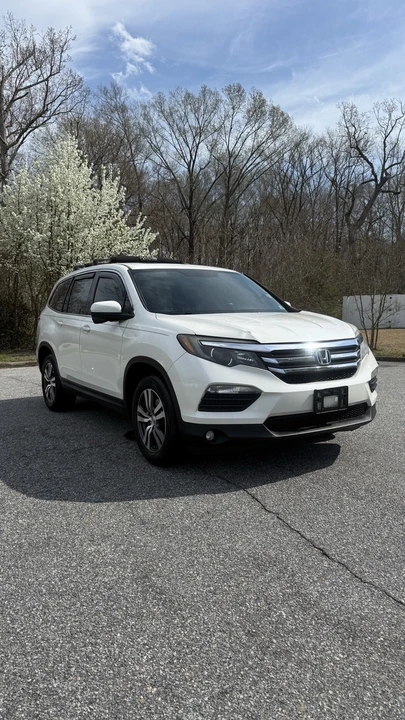 2017 Honda Pilot 3rd Gen - Image 5 of 21