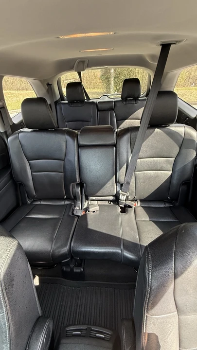 2017 Honda Pilot 3rd Gen - Image 16 of 21