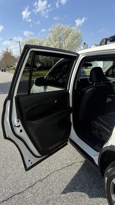 2017 Honda Pilot 3rd Gen - Image 18 of 21
