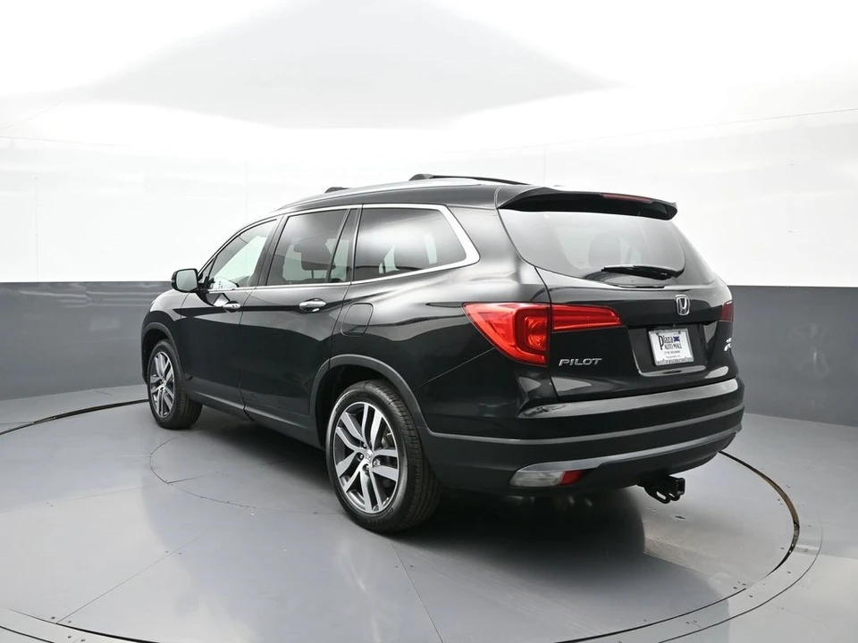 2017 Honda Pilot 3rd Gen - Image 8 of 12
