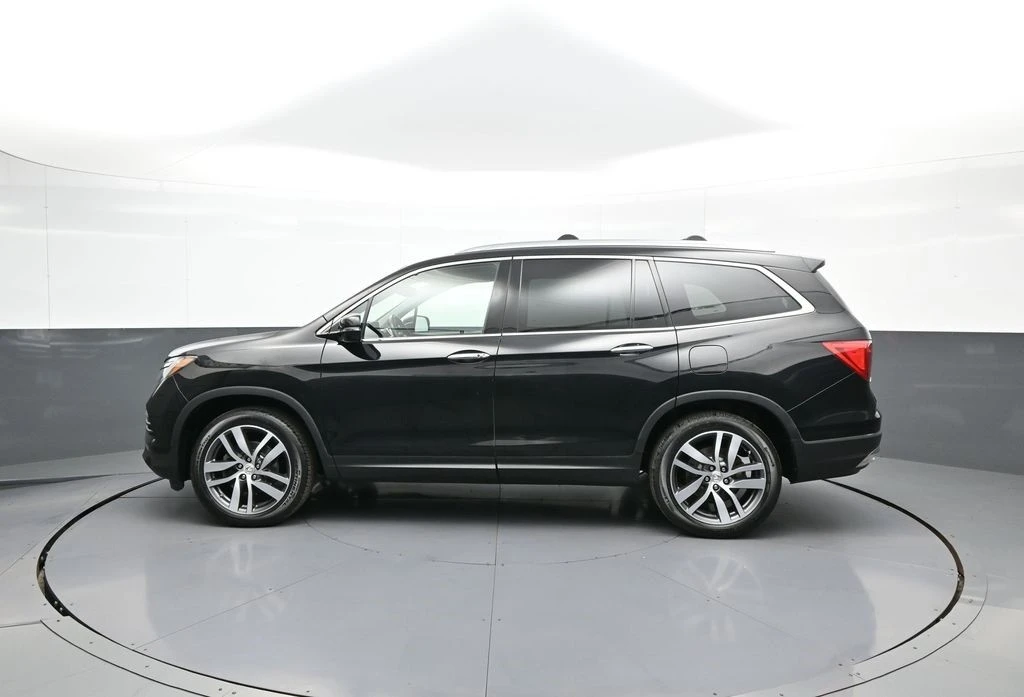 2017 Honda Pilot 3rd Gen - Image 9 of 12