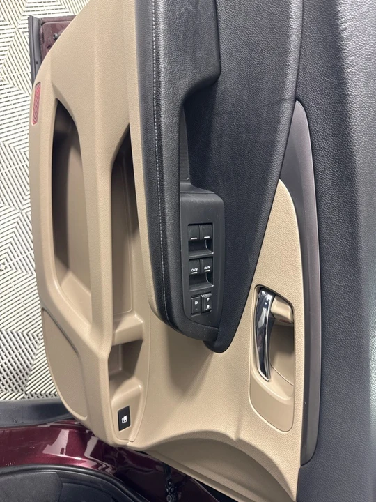 2017 Honda Pilot 3rd Gen - Image 12 of 12