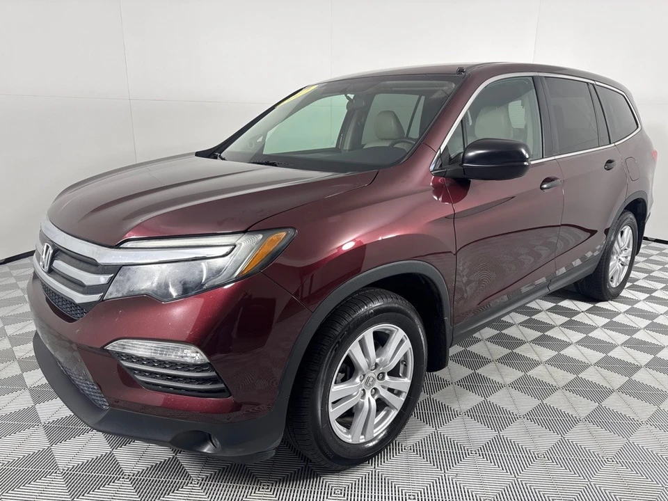 2017 Honda Pilot 3rd Gen - Image 10 of 12