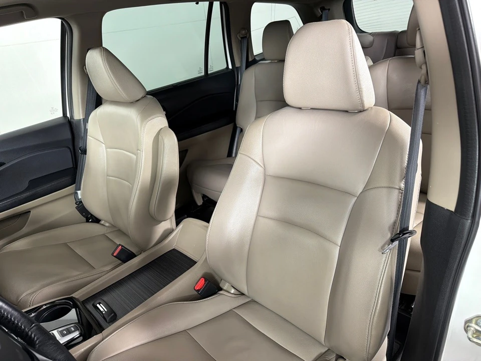2017 Honda Pilot 3rd Gen - Image 13 of 21