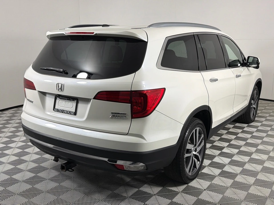 2017 Honda Pilot 3rd Gen - Image 5 of 21