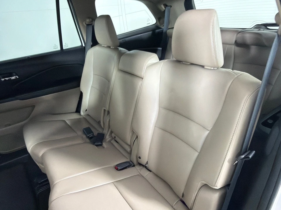 2017 Honda Pilot 3rd Gen - Image 21 of 21