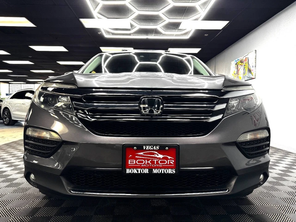 2017 Honda Pilot 3rd Gen - Image 3 of 12