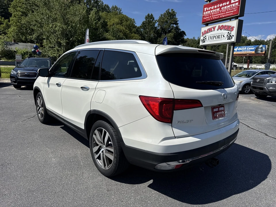 2017 Honda Pilot 3rd Gen - Image 9 of 21