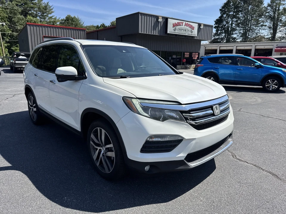 2017 Honda Pilot 3rd Gen - Image 5 of 21