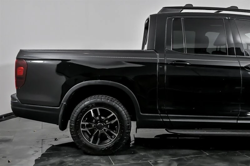 2017 Honda Ridgeline 2nd Gen - Image 10 of 21