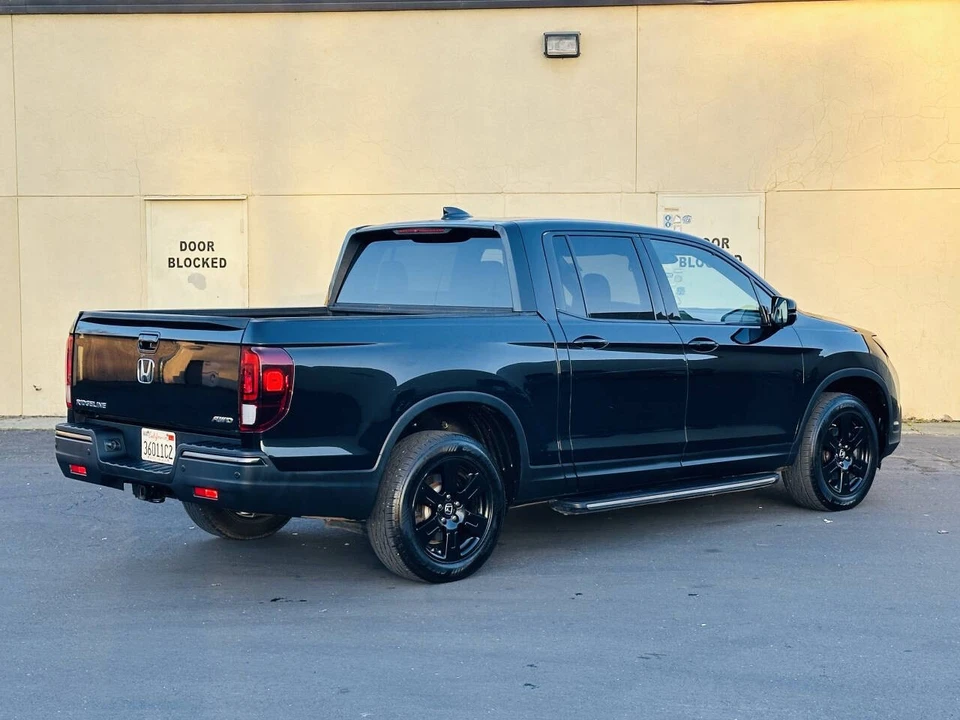2017 Honda Ridgeline 2nd Gen - Image 8 of 21