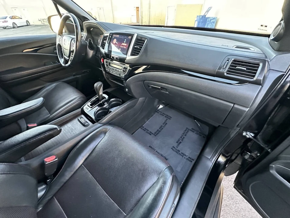 2017 Honda Ridgeline 2nd Gen - Image 19 of 21