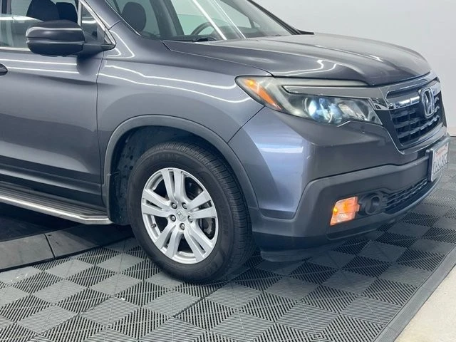 2017 Honda Ridgeline 2nd Gen - Image 6 of 10
