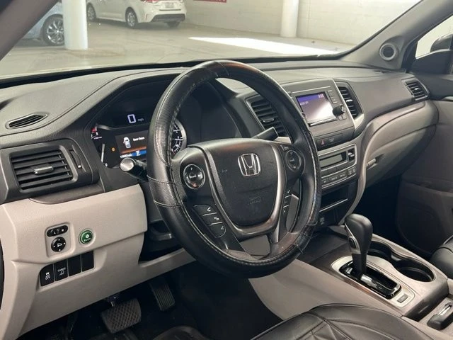 2017 Honda Ridgeline 2nd Gen - Image 7 of 10