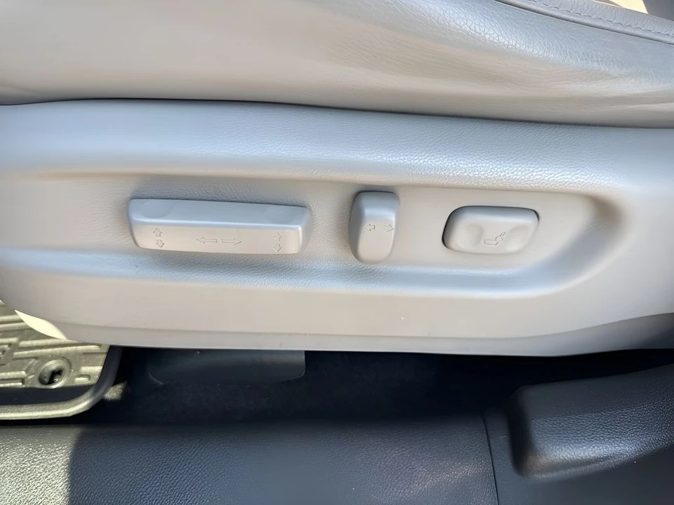 2017 Honda Ridgeline 2nd Gen - Image 10 of 21