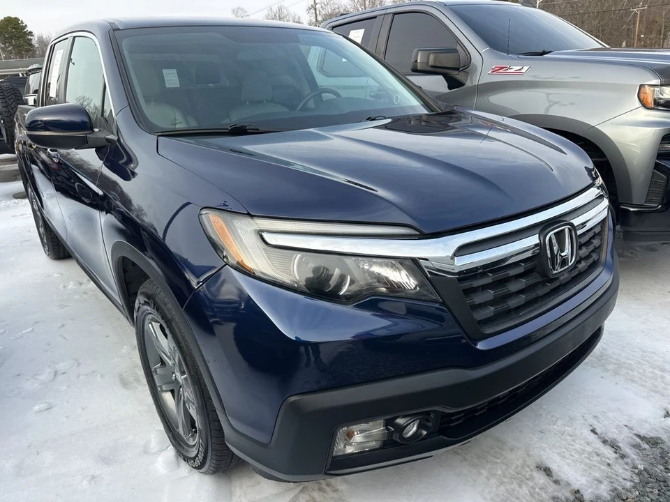 2017 Honda Ridgeline 2nd Gen - Image 2 of 4