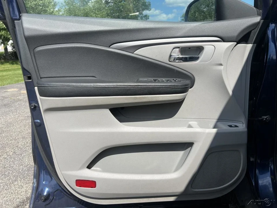 2017 Honda Ridgeline 2nd Gen - Image 12 of 12
