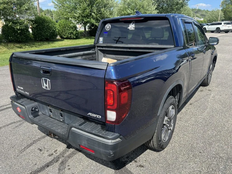 2017 Honda Ridgeline 2nd Gen - Image 8 of 12