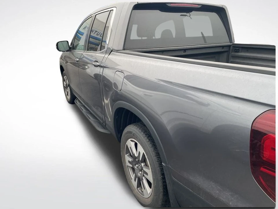 2017 Honda Ridgeline 2nd Gen - Image 5 of 10