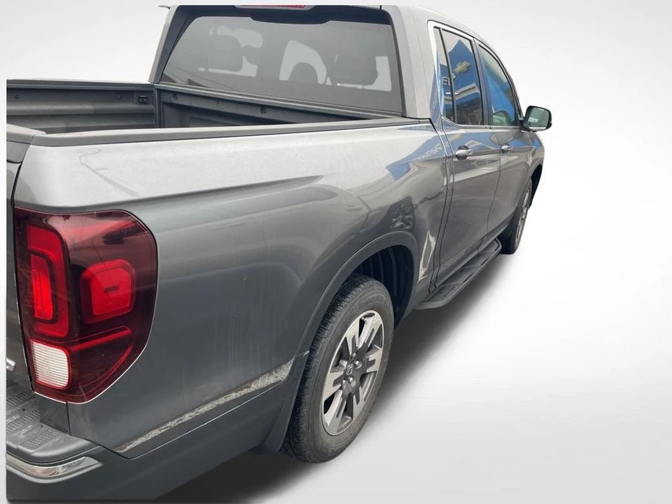 2017 Honda Ridgeline 2nd Gen - Image 3 of 10