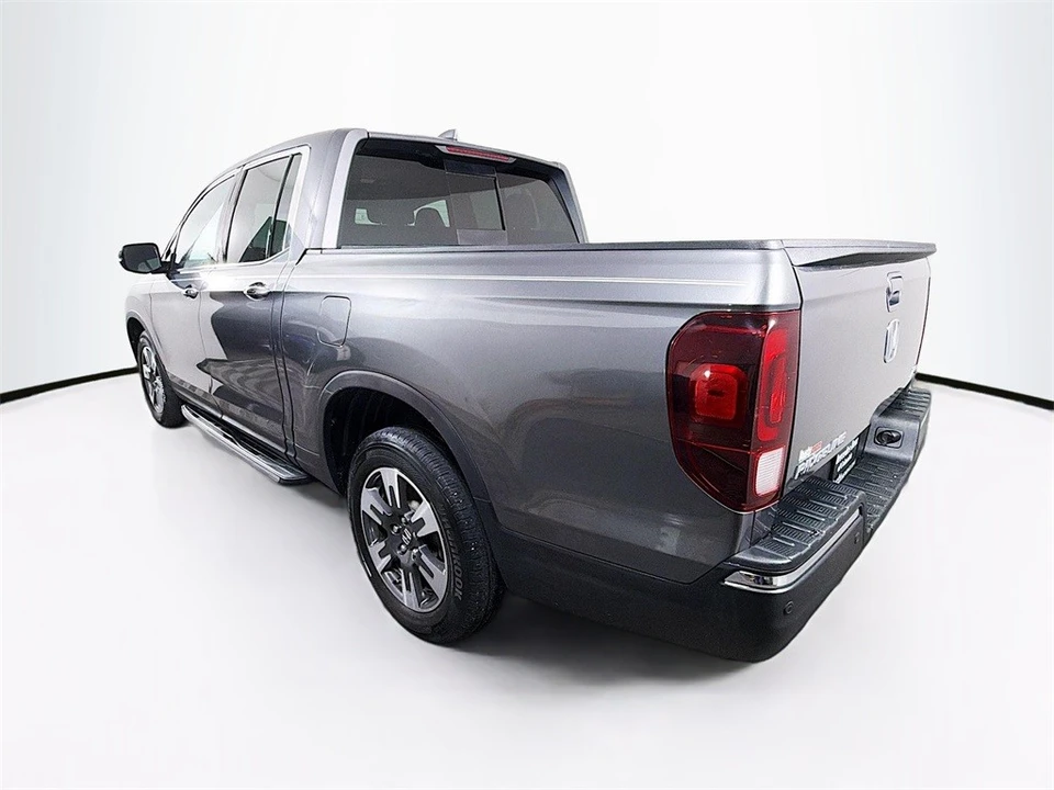 2017 Honda Ridgeline 2nd Gen - Image 5 of 12