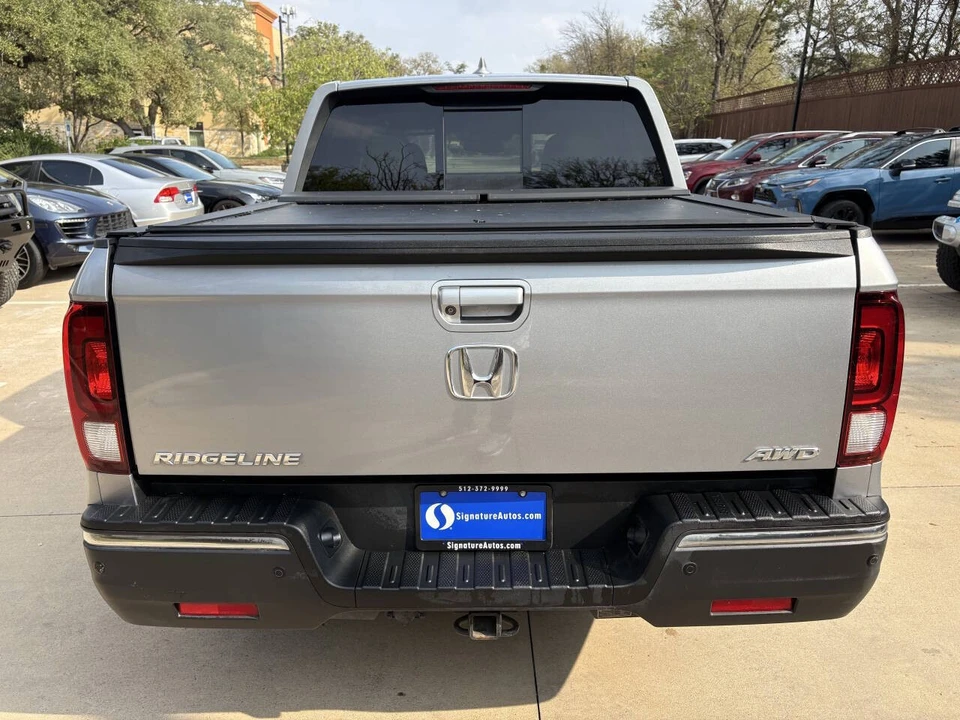 2017 Honda Ridgeline 2nd Gen - Image 5 of 15